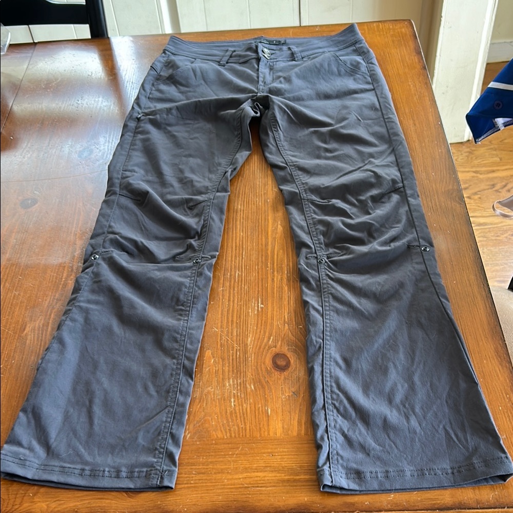 Like new Prana Women's Charcoal Halle roll-up Straight Leg Pants